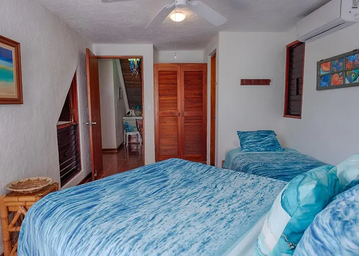 Oceanfront Pool 3 King Beds Villa *