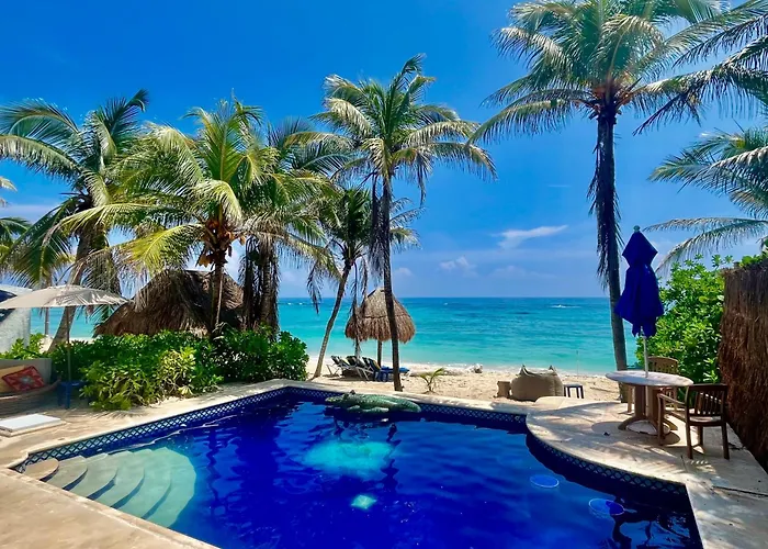 Oceanfront Pool 3 King Beds